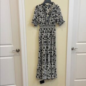 Max Studio Black and White Floral Maxi Dress